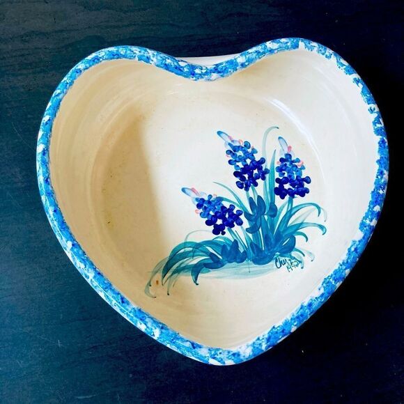 Texas Bluebonnets Heart Shaped Pottery Bowl Dish Large - Picture 1 of 5